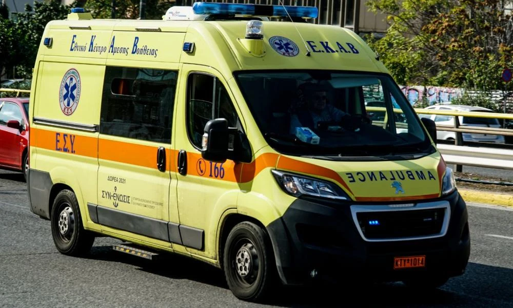 Εργατικό ατύχημα στην Πάτρα - 24χρονος χτύπησε στο κεφάλι ενώ μετέφερε αντικείμενα
